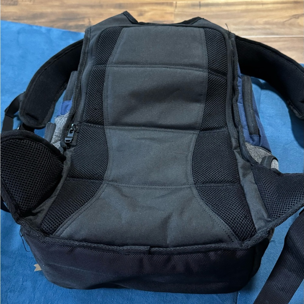 Quicksilver multi pocket backpack - Picture 5 of 10
